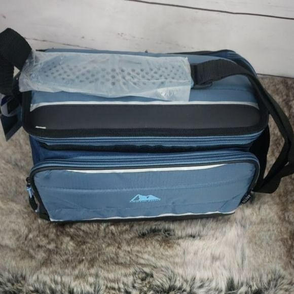 Arctic Zone‎ Ultimate Collapsible 12 can Cooler - Picture 3 of 8